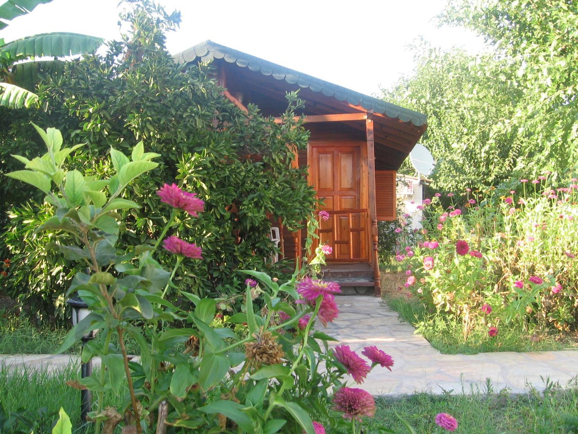 Ugur Pansiyon Bungalows Çıralı Exterior foto